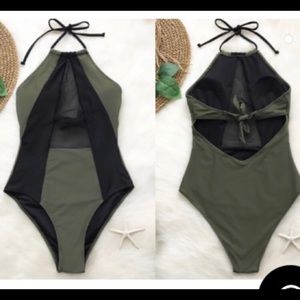 New W tags.Cupshe Swimsuit, hygiene liner, size M.